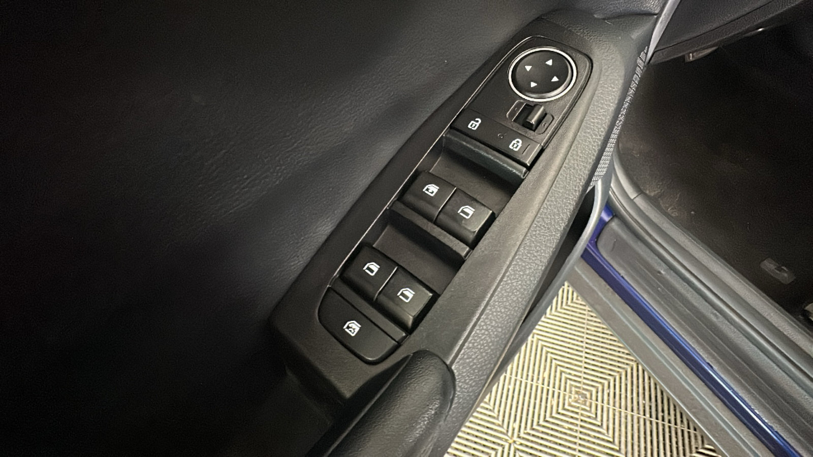 Used 2023 Kia Seltos S w/ Navigation Package AWD/4WD image 13