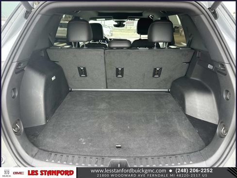 Used 2025 Chevrolet Equinox RS w/ Safety and Technology Package AWD/4WD image 11