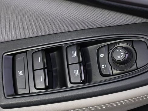 Used 2021 Subaru Forester Premium image 23