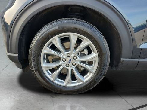 Used 2023 Ford Explorer XLT w/ Equipment Group 202A image 27