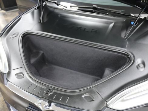 Used 2018 Tesla Model S 75D image 46