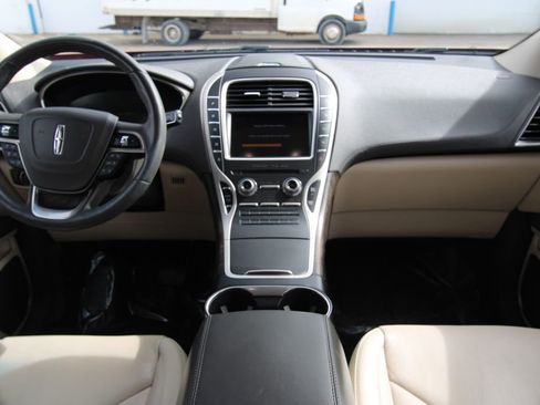 Used 2019 Lincoln Nautilus Reserve image 47