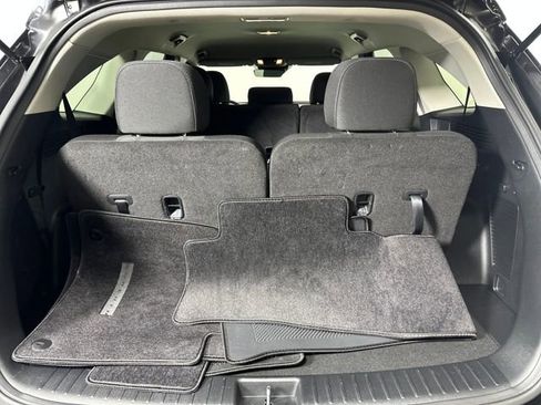 Used 2024 Kia Sorento LX image 26