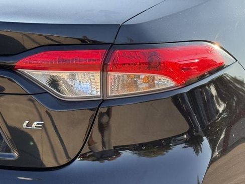 Used 2024 Toyota Corolla LE FWD image 7