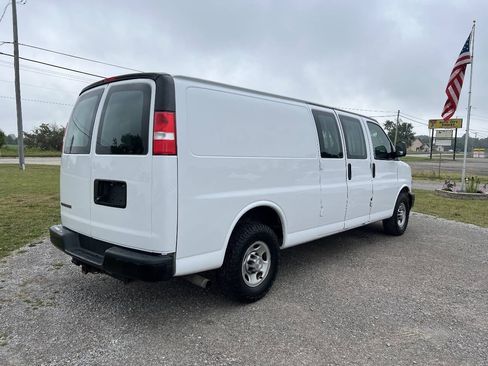 Used 2020 Chevrolet Express 2500 Extended w/ Enhanced Convenience Package RWD image 6