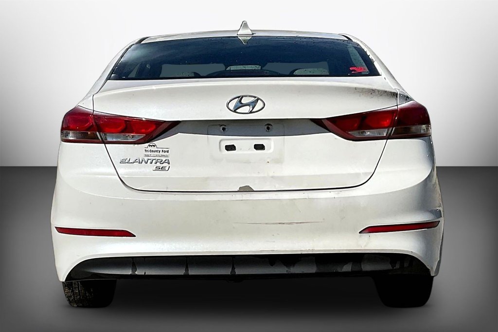 Used 2017 Hyundai Elantra SE FWD image 5