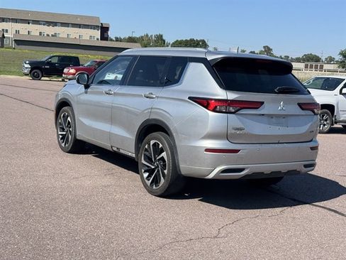 Used 2022 Mitsubishi Outlander SEL AWD/4WD image 4