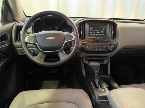 Used 2017 Chevrolet Colorado W/T w/ WT Convenience Package AWD/4WD image 18