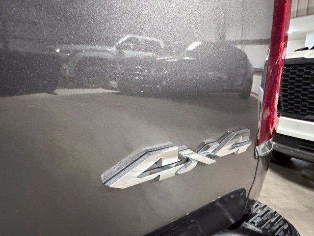 Used 2026 RAM 1500 Laramie AWD/4WD image 41