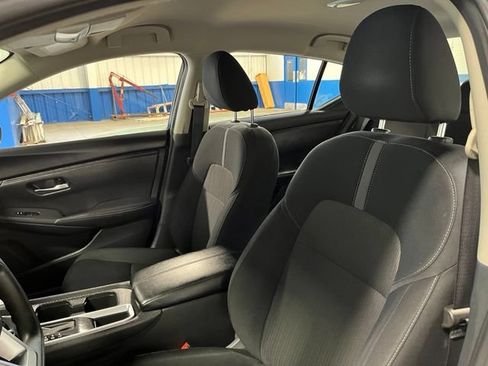 Used 2024 Nissan Sentra SV FWD image 24