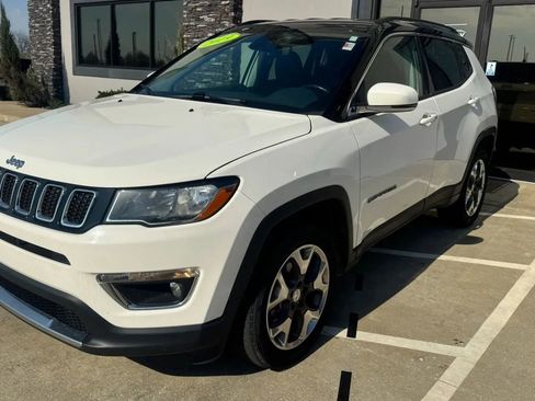 Used 2019 Jeep Compass Limited image 4