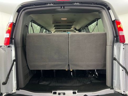 Used 2023 Chevrolet Express 3500 LS image 25