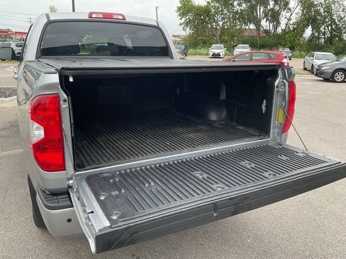 Used 2018 Toyota Tundra Limited w/ Limited Premium Package AWD/4WD image 42