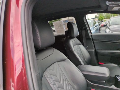 Used 2023 Kia Sportage X-Line w/ X-Line Premium Package AWD/4WD image 37