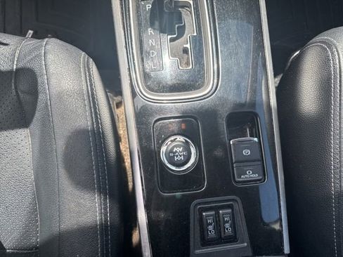 Used 2018 Mitsubishi Outlander GT AWD/4WD image 10