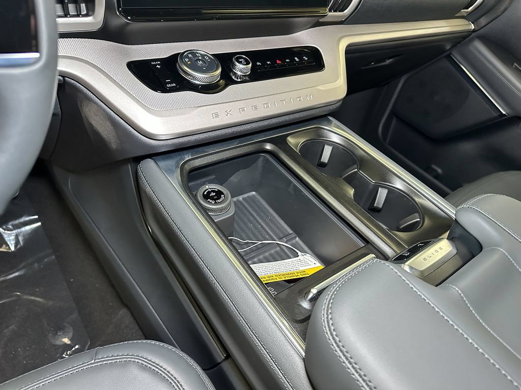 New 2027 Ford Expedition Active AWD/4WD image 34