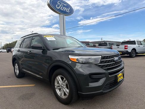 Used 2022 Ford Explorer XLT AWD/4WD image 4