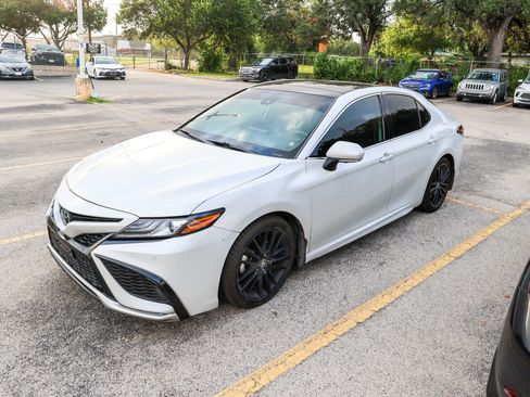 Certified 2023 Toyota Camry XSE w/ Navigation Package FWD image 3