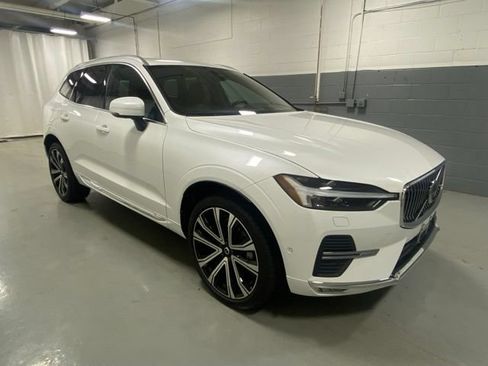 Used 2023 Volvo XC60 B6 Ultimate w/ Climate Package AWD/4WD image 4
