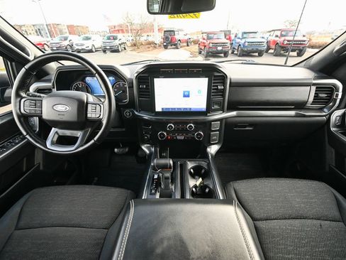 Certified 2022 Ford F150 XLT w/ Equipment Group 302A High image 30