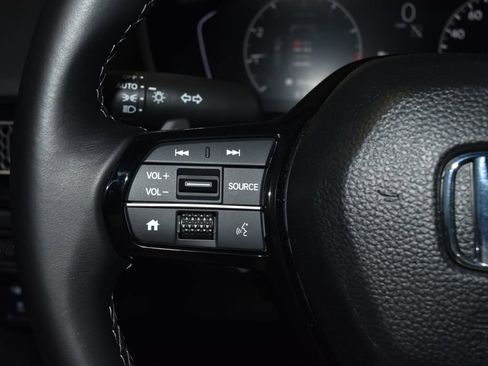 Used 2023 Honda Civic Sport image 9
