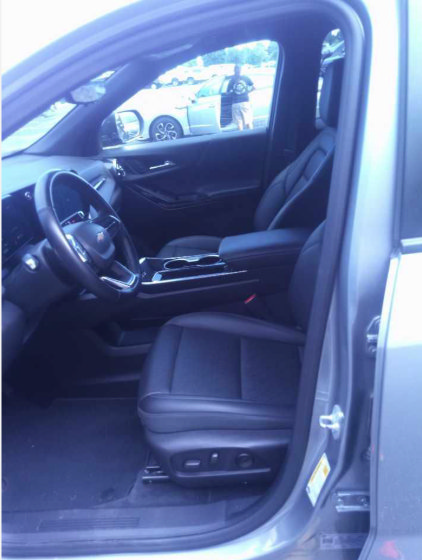 Used 2025 Chevrolet Equinox LT w/ Convenience Package II FWD image 17