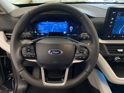 New 2026 Ford Explorer Platinum w/ LUX Leather Package AWD/4WD image 26