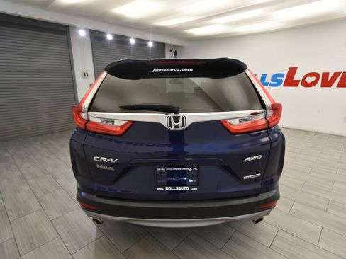 Used 2019 Honda CR-V Touring image 4