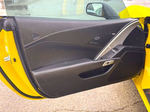 Used 2014 Chevrolet Corvette Z51 3LT w/ 3LT Preferred Equipment Group image 14