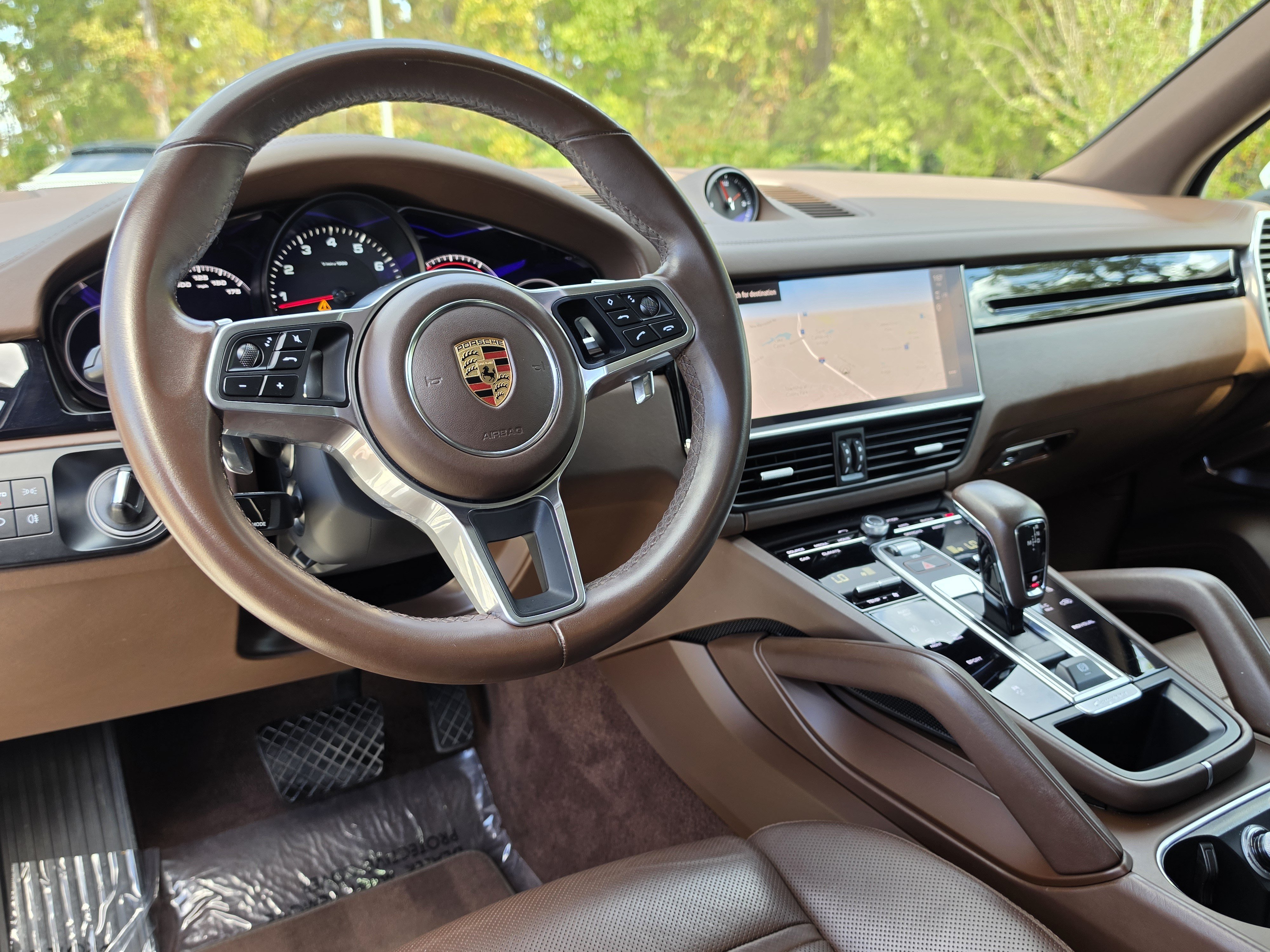 Used 2023 Porsche Cayenne AWD/4WD image 5