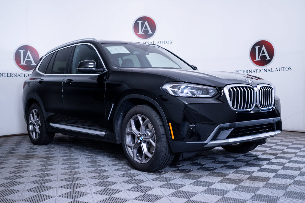 Used 2022 BMW X3 xDrive30i w/ Premium Package 2 (ZPA) AWD/4WD image 1