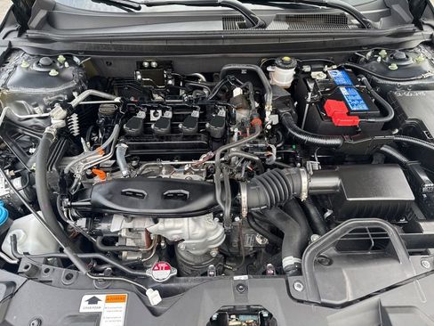 Used 2025 Honda Accord SE image 11