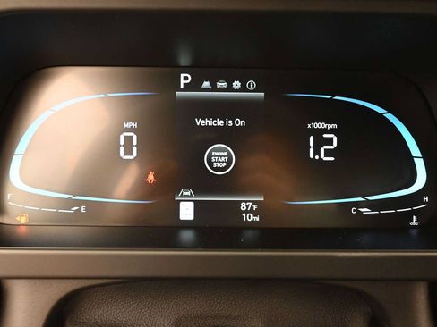 New 2026 Hyundai Elantra SEL Sport FWD image 17