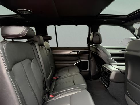 New 2026 Jeep Grand Wagoneer Limited AWD/4WD image 12