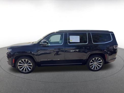 Used 2023 Jeep Grand Wagoneer Series II w/ Flexible Seating Group AWD/4WD image 9
