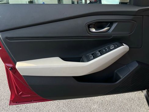 Certified 2025 Honda Accord SE image 23