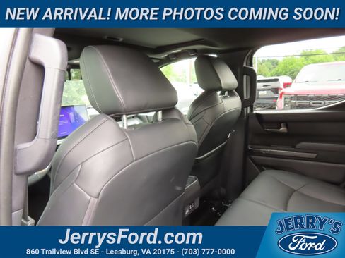 Used 2024 Toyota Tacoma TRD Off-Road w/ TRD Off Road Premium Package AWD/4WD image 34