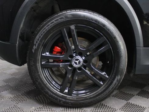 Used 2021 Mercedes-Benz GLA 250 w/ Premium Package image 5