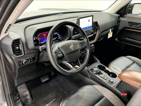 Used 2024 Ford Bronco Sport Outer Banks AWD/4WD image 16