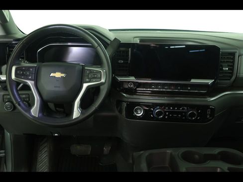 Certified 2023 Chevrolet Silverado 1500 LT AWD/4WD image 17
