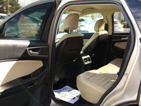 Used 2017 Ford Edge SEL w/ Equipment Group 201A image 38