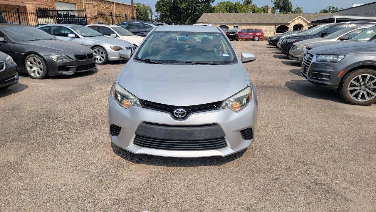 Used 2016 Toyota Corolla LE FWD image 3