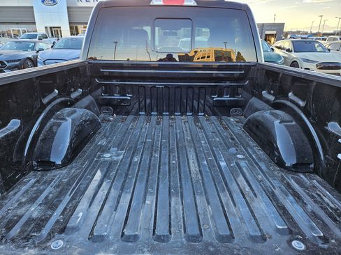 Used 2023 Ford F150 Lariat w/ Trailer Tow Package image 33