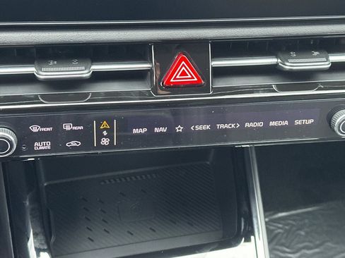 New 2026 Kia Niro Wind image 21