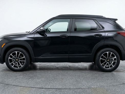 Used 2025 Chevrolet TrailBlazer LT w/ Driver Confidence Package AWD/4WD image 5