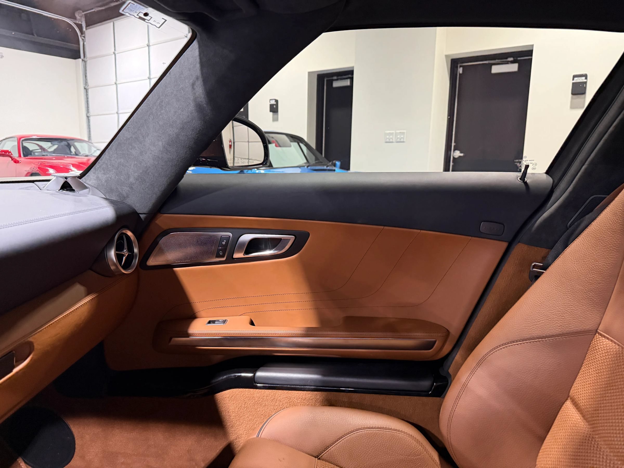 Used 2011 Mercedes-Benz SLS AMG Coupe image 52