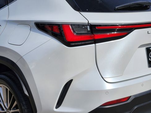 Used 2022 Lexus NX 350 AWD w/ Luxury Package image 6