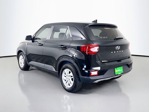 Used 2021 Hyundai Venue SE image 7