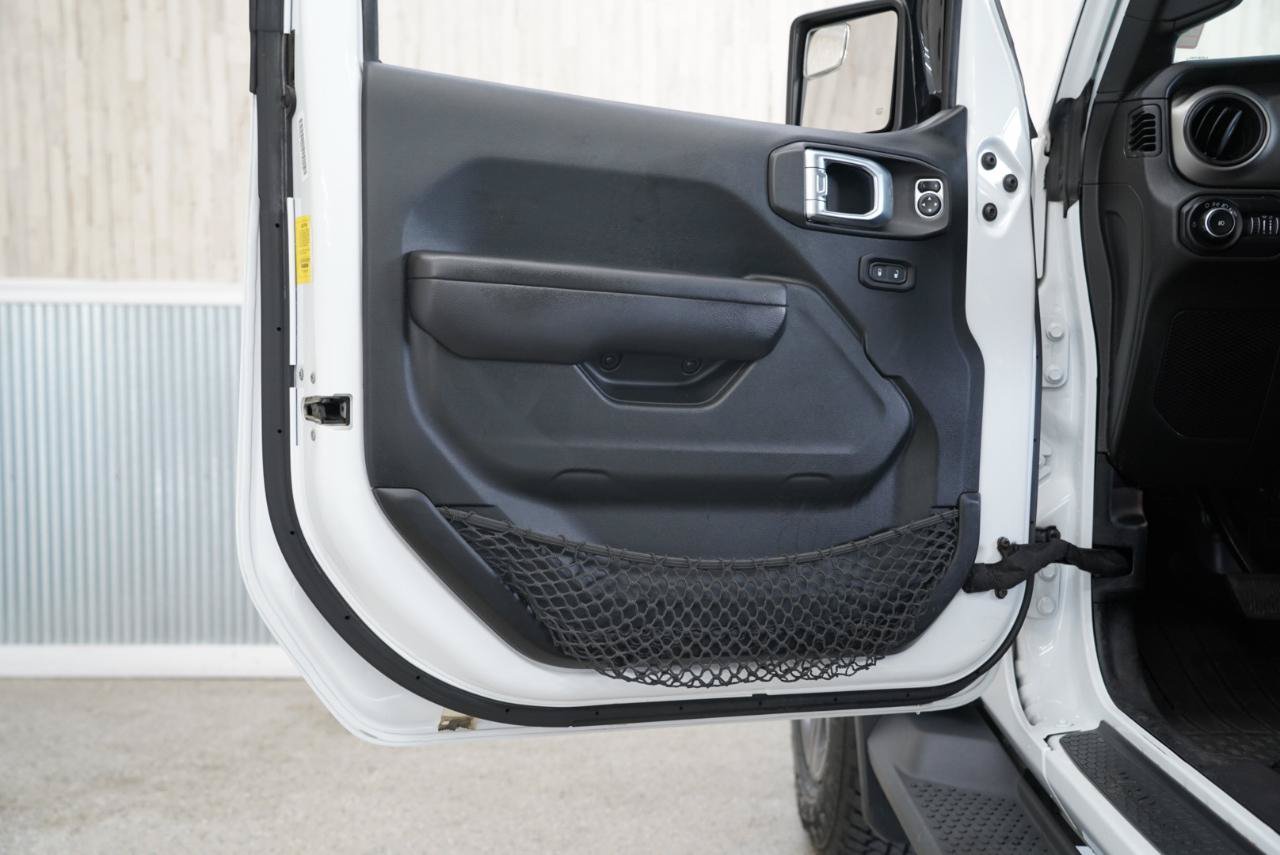 Used 2018 Jeep Wrangler Unlimited Sport S AWD/4WD image 30