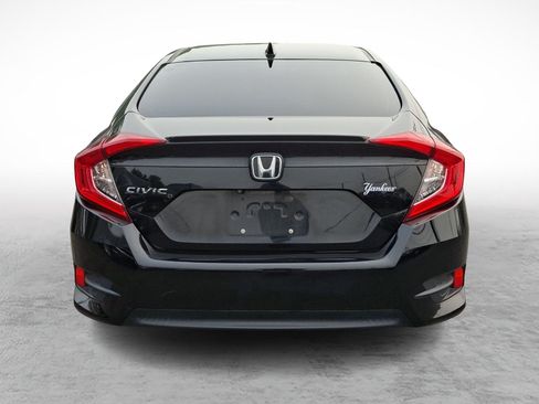 Used 2018 Honda Civic EX-T image 5